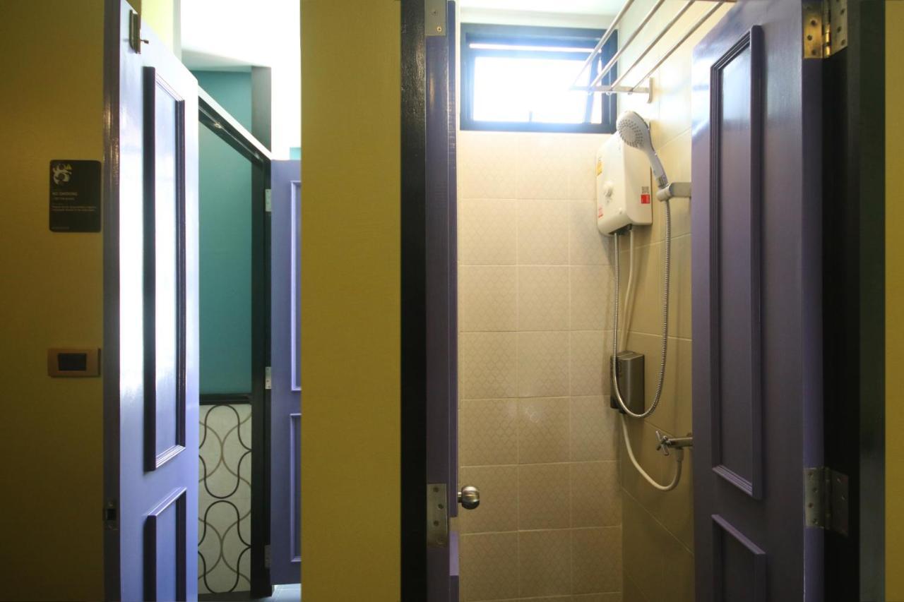 Siam Colors Hostel กรุงเทพมหานคร ภายนอก รูปภาพ