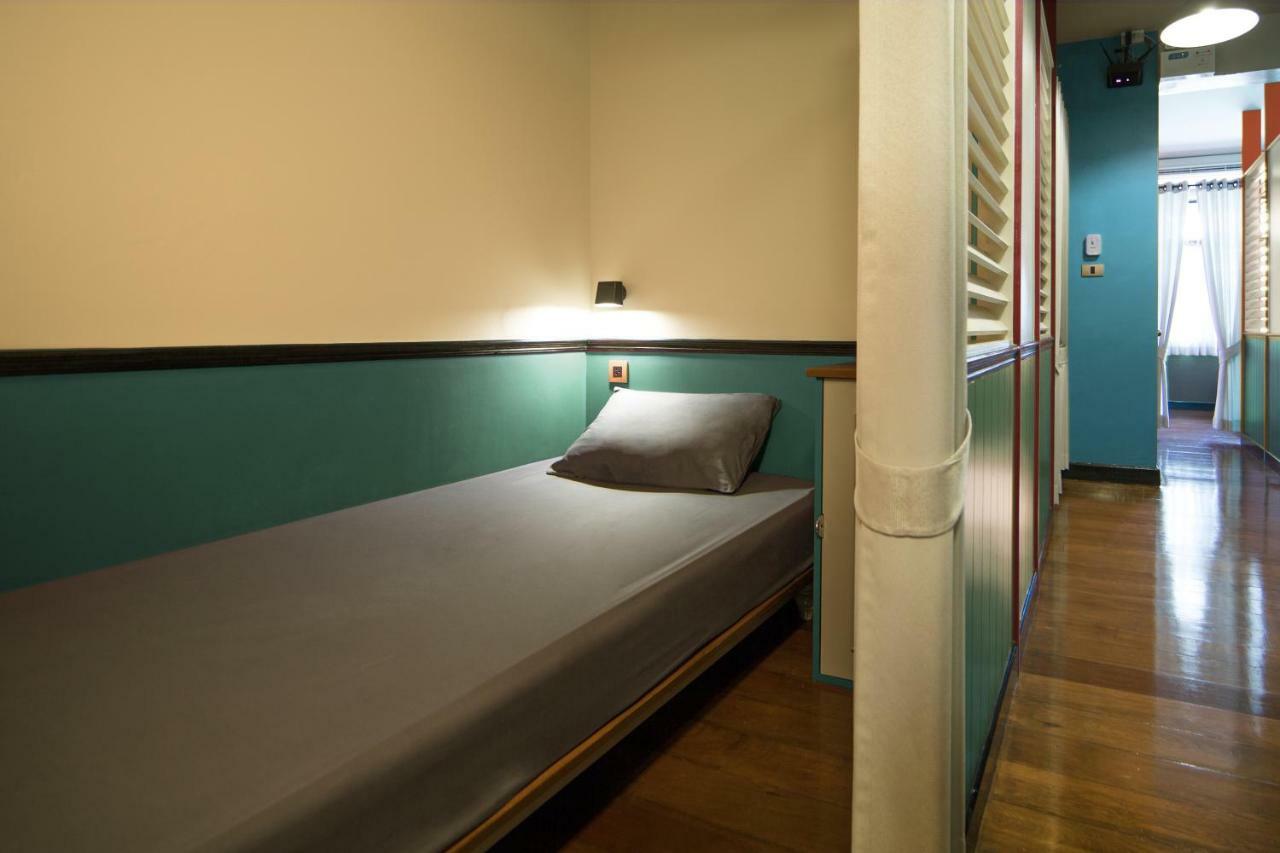 Siam Colors Hostel กรุงเทพมหานคร ภายนอก รูปภาพ