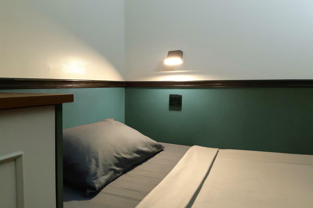 Siam Colors Hostel กรุงเทพมหานคร ภายนอก รูปภาพ